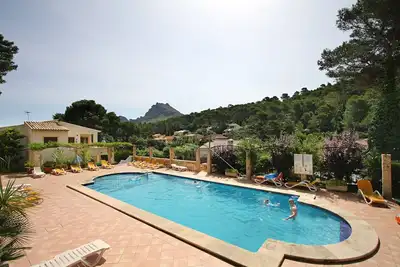 Apt. Grande Ciruelo, A/C, piscine communautaire, Wifi, près de la plage 400 m