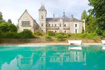 Image de Insolite et luxueux - Aile Sud du Château d'Oche