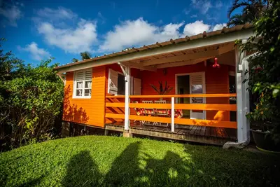Image de Bungalow Mango Kasavanille: meublé, piscine, clim, vue mer
