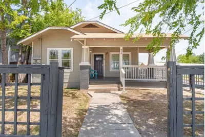Image de Renovated 2br/2ba Near Downtown