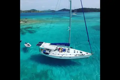 Image de Venez naviguer dans la mer des Caraïbes à bord des Antilles