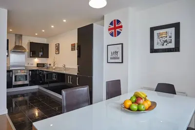 Image de Appartements de luxe au bord de la rivière, appartement de 3 chambres sur la rivière, O2, Excel