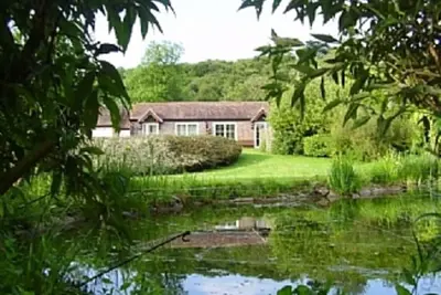 Image de Orchard Cottage, 2 chambres, 4/6 personnes, beaux jardins.