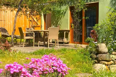 Image de Maisonnette au coeur du maquis et à 350 mètres de la plage