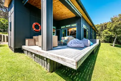 Image de Te Kohanga (The Nest) avec spa et utilisation Gratuite de la voiture *