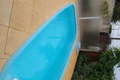 Image de La maison est en plein cœur de la ville, près de Catarats Mall