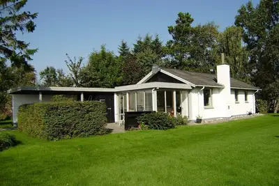 Image de Truite / Eastern Assels. Jolie maison en béton de gaz près de Ørding Strand. Internet.