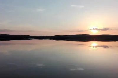 Image de 17e s Manor House dans le village idyllique médiéval perché offrant une vue panoramique