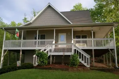 Image de Lady Bug Estate - Spectaculaire calme Smokey Mountain View