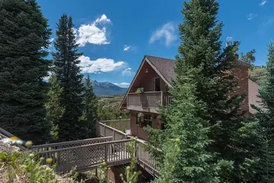 Image de Spa privatif, grande terrasse, vue sur la montagne. Easy Drive to Amphitheatre, salle à manger, sentiers, Marina