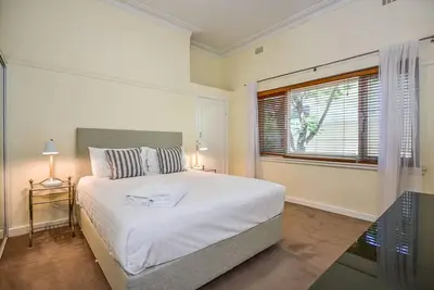 Image de Détendez-vous dans cet appartement meublé contemporain situé au rez-de-chaussée à Cottesloe