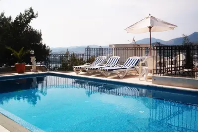 Image de Villa Leila avec brises de mer, piscine privée et vue magnifique sur la mer