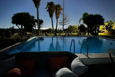 Image de Piscine privée, jacuzzi, plages et terrains de golf