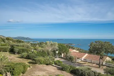 Image de Villa avec piscine face baie Palombaggia/Santa Giulia avec vue mer imprenable