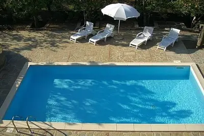 Villa Fillide E: Un appartement de deux étages agréable et accueillant entouré de verdure.