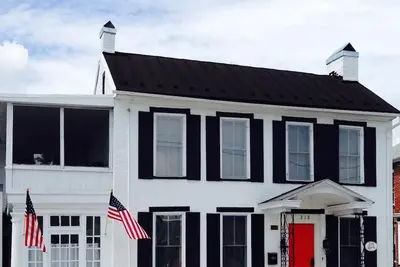 Image de Ne suffit de visiter Histoire. . . y rester! ©