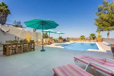 Villa de luxe avec piscine privée, vue fanastic, Vtt et golfbuggy incl