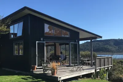 Image de Élégant bach à l'avant de l'estuaire
