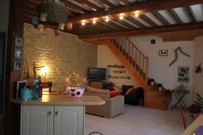 Image de Charmante Maison En Pierre De Caen A 150 M De La Mer/Wifi/Velos