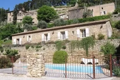Image de Charmante maison en pierre, 5 min de l'Isle sur la Sorgue
