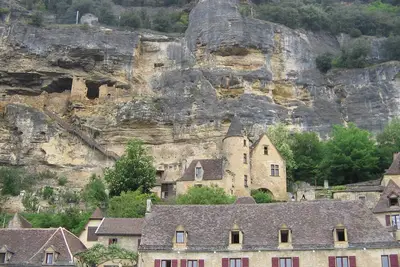 Image de Maison particulière, dépendances, parc arboré, entre Quercy et périgord Noir
