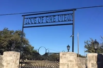 Image de L'amour de la vue - Glen Rose Luxury Cabins