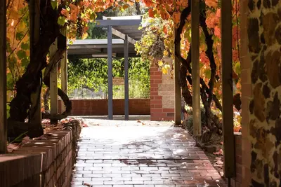 Image de Maison Barossa historique entièrement autonome au cœur de la Barossa.