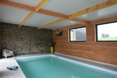 Image de Piscine Rien Que Pour Vous, couverte, chauffée, 6 pers proche  St Malo  Bretagne