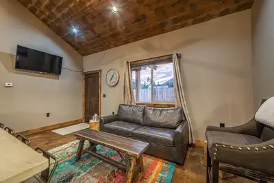 Image de Gnp Explorers Stay Here–2bd/1ba K/Q Bed-7mi To Gnp