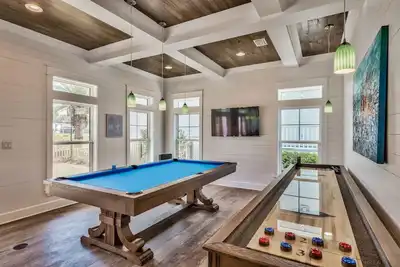 Image de Du 8 au 15 juin - Demi-prix - Chill Pill Tout Nouveau, Table De Piscine, * Service de chaise gratuit * 2 Sup