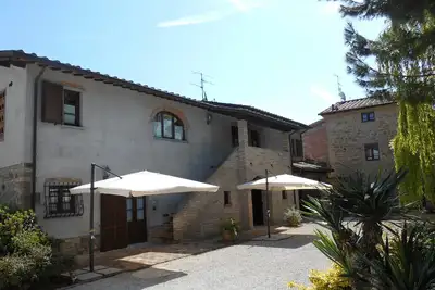 Image de Agriturismo Podere Casenove, jardin panoramique, piscine, calme