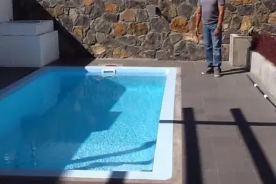 Image de Villa neuve avec piscine