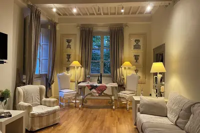 Image de Appartement ÉLÉGANT Avec Terrasse Au Coeur Du Centre Historique De Lucques