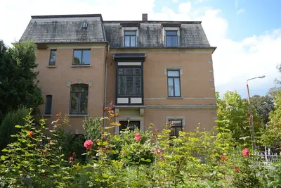Image de Complète maison de ville historique avec jardin dans le centre pour groupes / familles