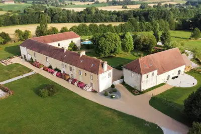 Image de Grande Propriété de 600m2 au cœur du Perche - Piscine - 18 couchages