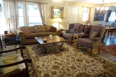 Image de In Town Mountain Cottage Apartment