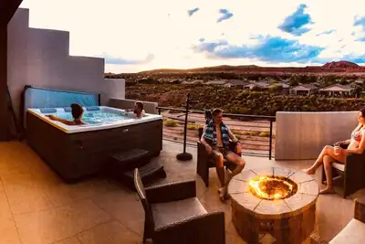 Image de Zion, dunes de sable, golf, roches rouges, randonnée, vélo, ciel bleu et WiFi gratuit!