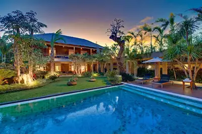Image de Offre exclusive 10 Br villa près de la plage Seminyak