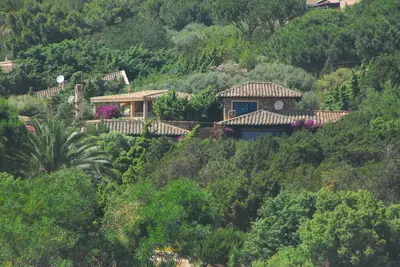 Image de Villa avec grand jardin à 100 mètres de la belle plage \"timi ama\"