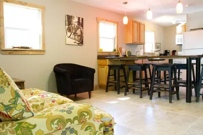 Image de Loft New River, 3224, rue Court Fayetteville. Venez profiter des gorges.