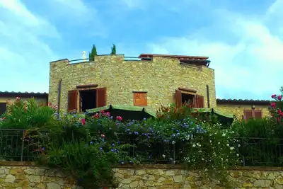 Image de Maison de village confortable en pierres naturelles à Giuncárico