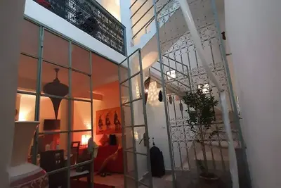 Riad d'exception à 50 m de la place aux Epices- Médina! Idéal pour familles😊