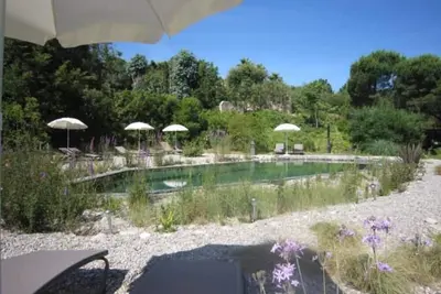 Image de Location de gîtes*** avec piscine naturelle et vélos dans golfe de St-Tropez