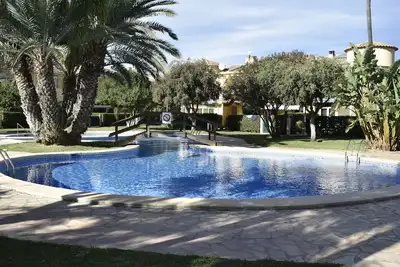 Image de Maison de ville avec Ac et Wifi courte distance de marche de la plage et de la ville de Denia