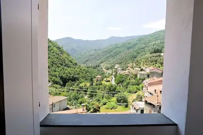 Appartement récemment rénové au coeur de Pigna avec vue panoramique et balcon