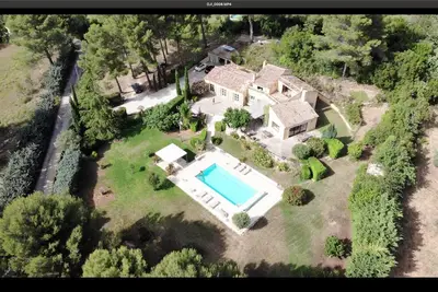 Image de 300m2 Villa, Heated Pool, 7000m2 Garden, 8 People - Aix En Provence Center at 4km