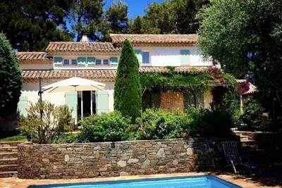 Image de Air-conditioned family villa/pool, close to town center & beaches