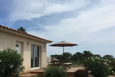 Image de Villa 6 personnes, jardin, Clim wifi, à 2 minutes des plages