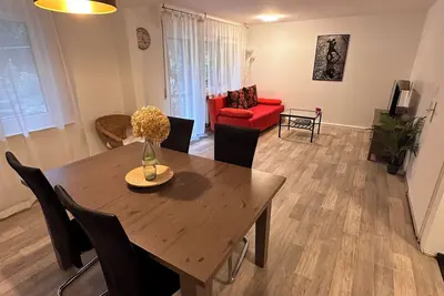Image de Bel appartement avec terrasse pouvant accueillir jusqu'à 4 personnes près de Stuttgart