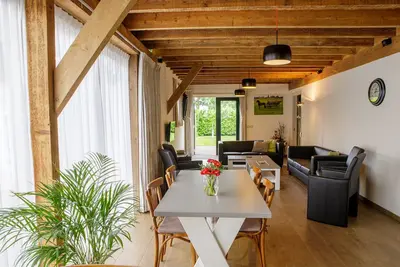Image de \"De Rijtuigenschuur\" Maison de vacances au milieu des Pays-Bas